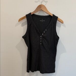 Denver Hayes Women’s Henley Charcoal Buttoned V-Neck Tank - Size M